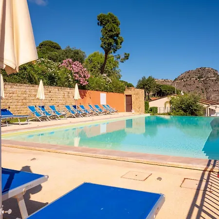 Cefalhome - Torre * 切法卢